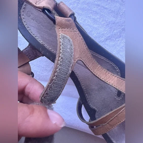 Teva Brown Women's Sandals - Picture 12 of 15